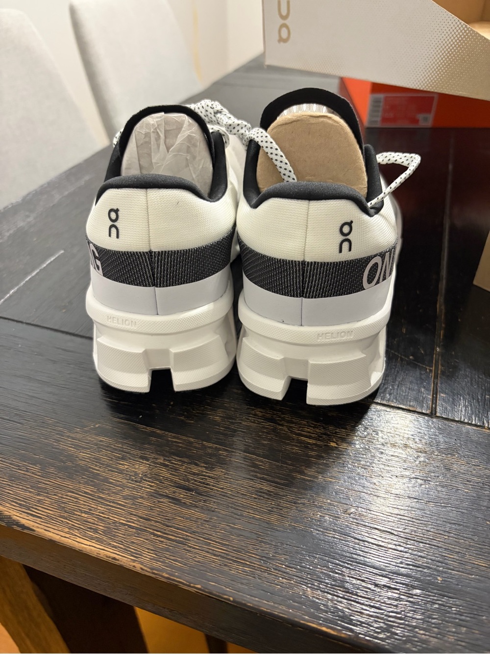 On Cloudmonster 2 Sneakers womens sz 10 - Picture 3 of 6